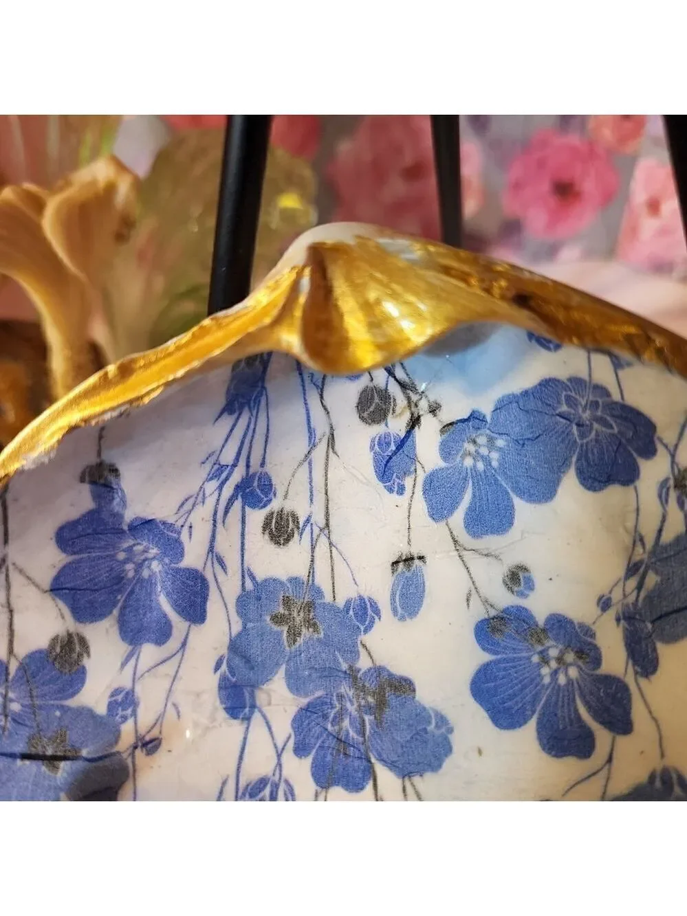 DECOUPAGE CLAM SHELL